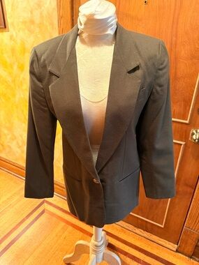 Vintage Black Single-Button Blazer Collectible Gold by Giorgio Saint Angelo